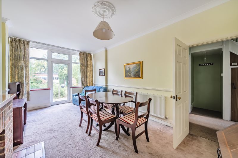 Dining- click for photo gallery